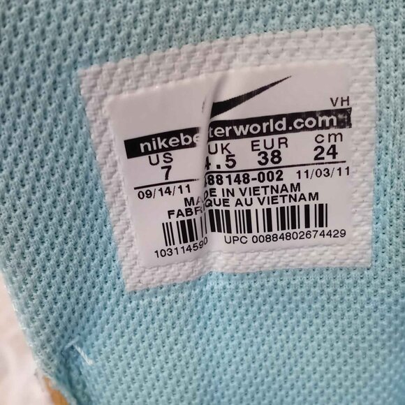 Nike Revolution Size 7 - Picture 6 of 11